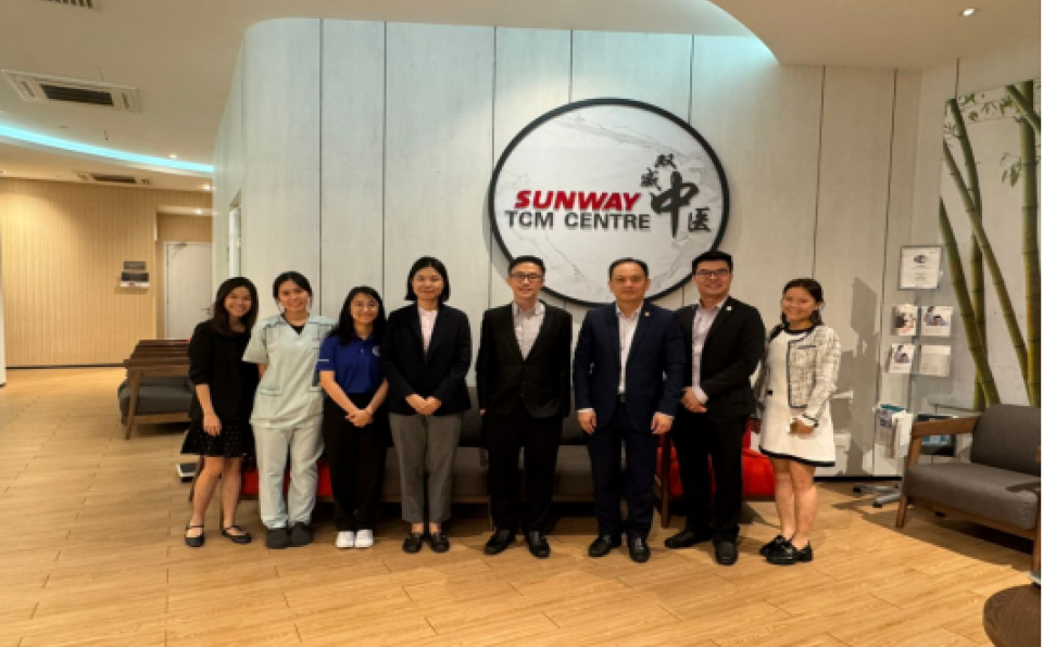 Group photo with Dr. Lim's team at Sunway TCM Centre.