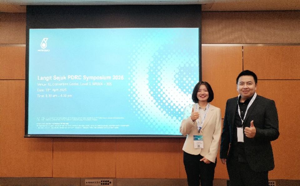 XMUM-Student-Presents-Low-Carbon-Research-at-PETRONAS-Symposium-3